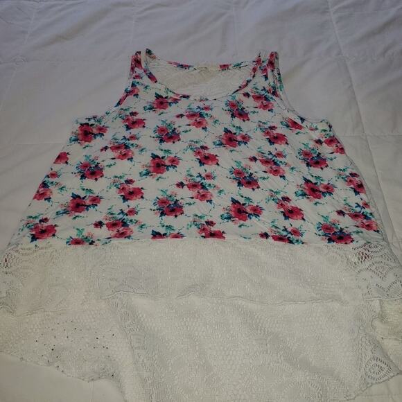Btween size 10 girls floral tank top with crochet lace bottom and back - Picture 1 of 7